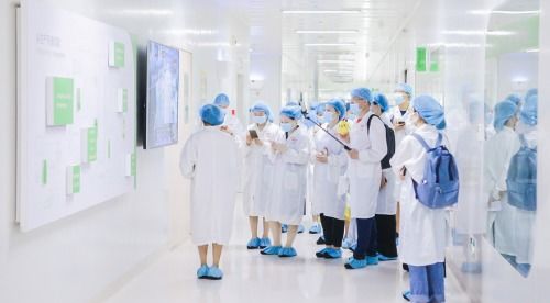 深度推動品牌技術革新,2023年三季度湯臣倍健財報預告數據亮眼鳳凰網河北 鳳凰網